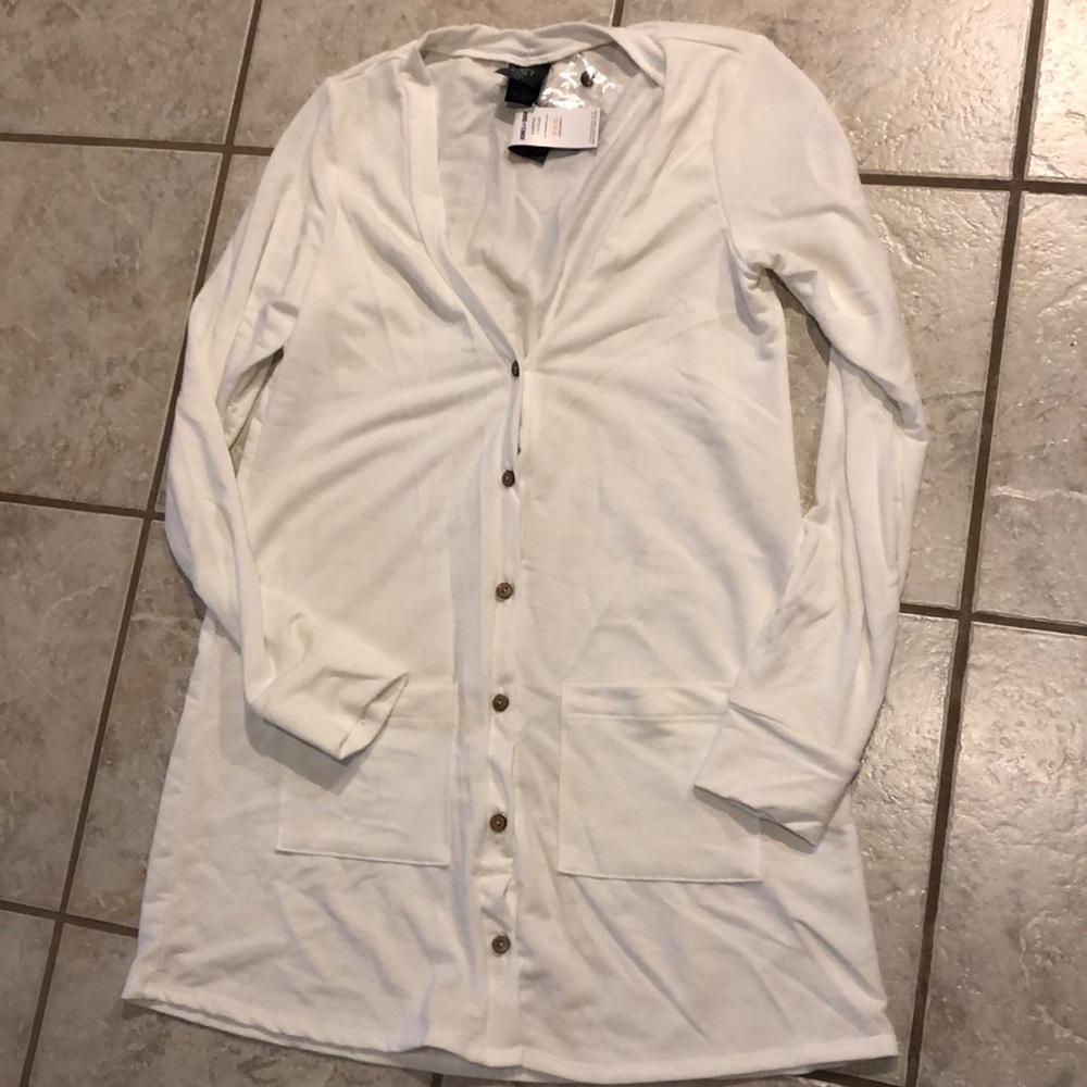 Agnes & Dora cardigan. NWT cream. Small